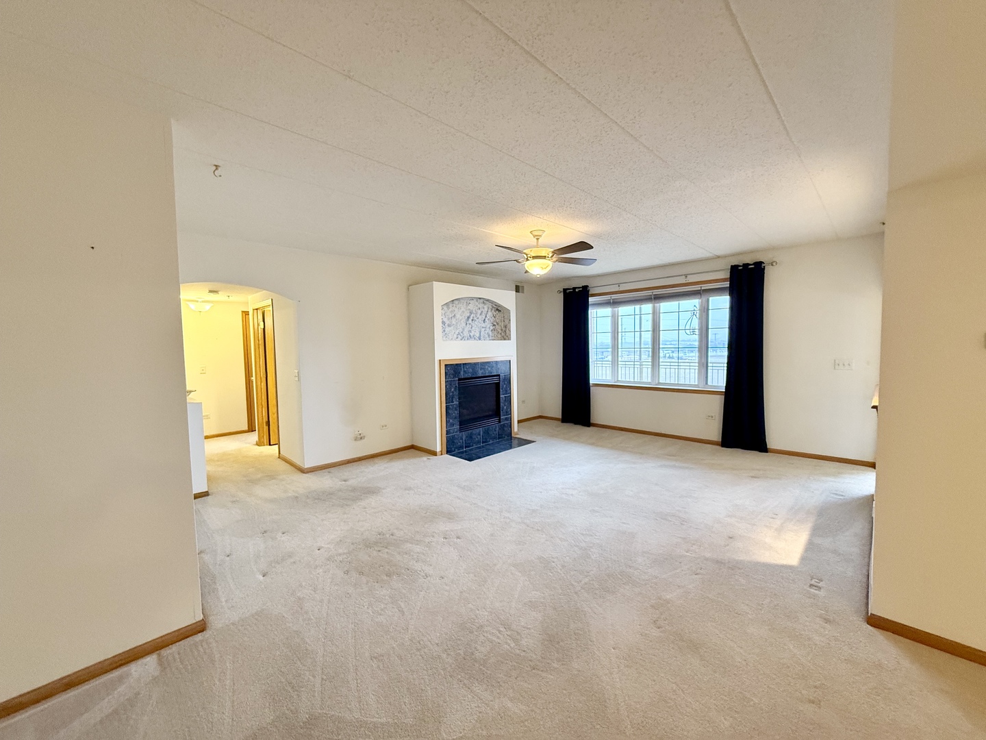 7928 Trinity Circle #2NW, Tinley Park, IL 60487