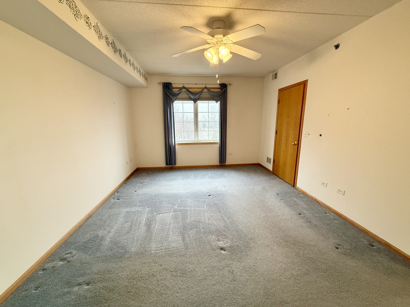 7928 Trinity Circle #2NW, Tinley Park, IL 60487