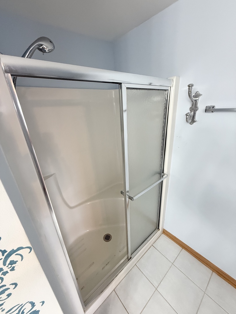 7928 Trinity Circle #2NW, Tinley Park, IL 60487