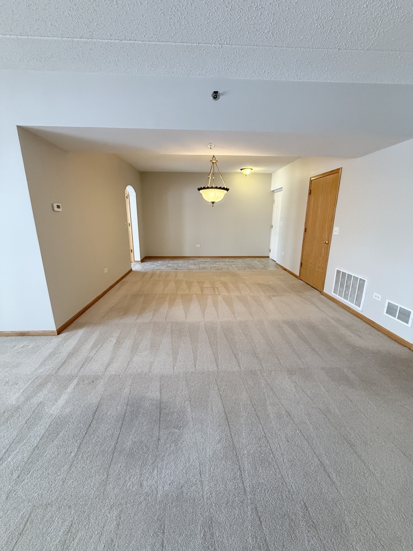 7928 Trinity Circle #2NW, Tinley Park, IL 60487