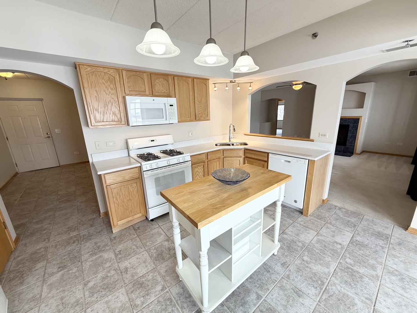 7928 Trinity Circle #2NW, Tinley Park, IL 60487