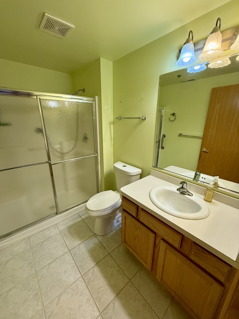 7928 Trinity Circle #2NW, Tinley Park, IL 60487