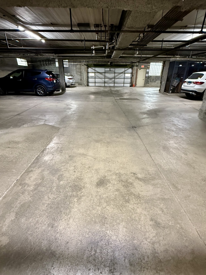 7928 Trinity Circle #2NW, Tinley Park, IL 60487