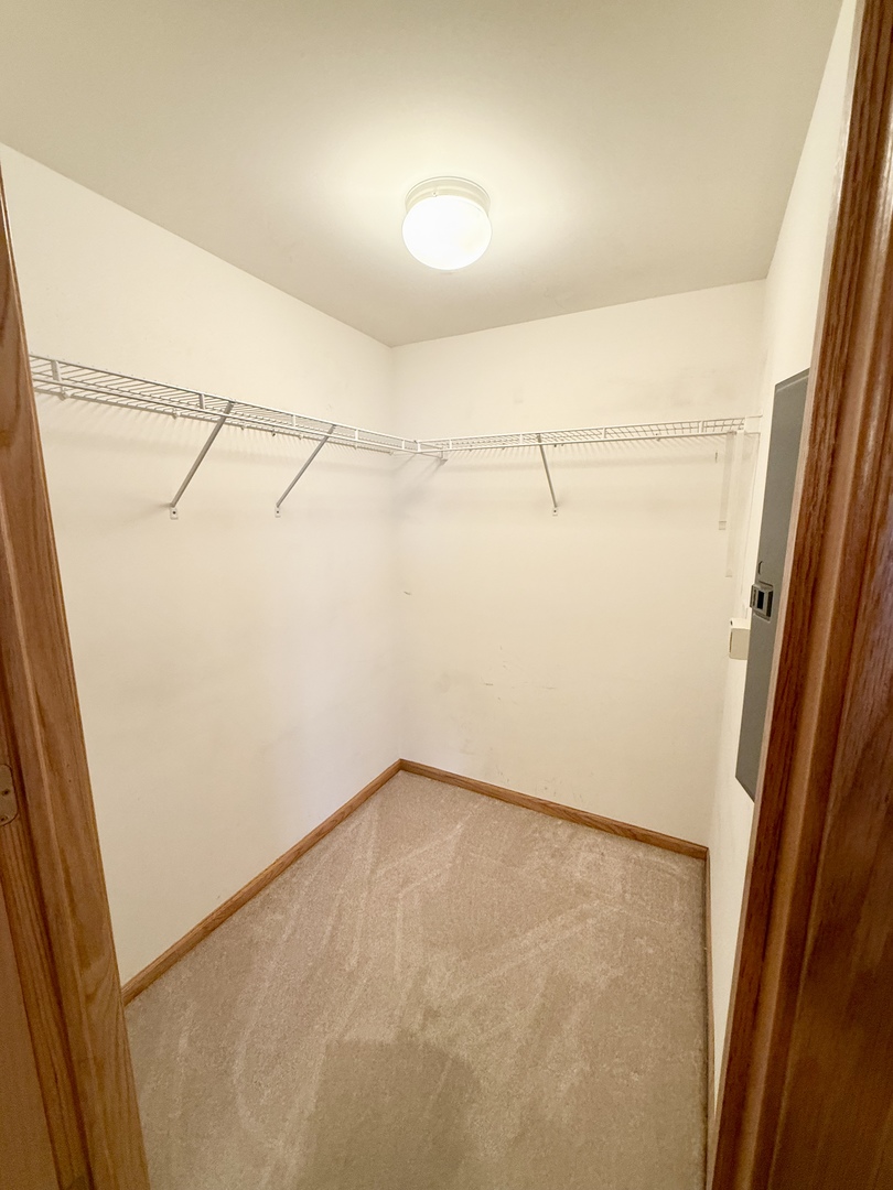 7928 Trinity Circle #2NW, Tinley Park, IL 60487