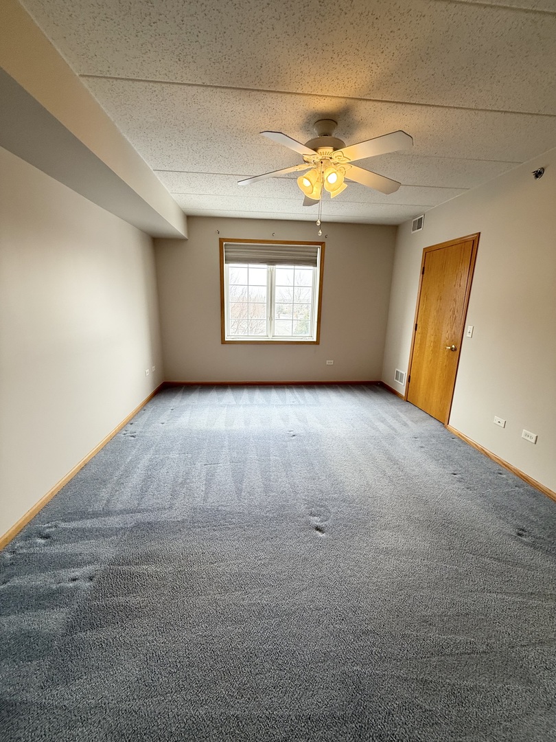 7928 Trinity Circle #2NW, Tinley Park, IL 60487