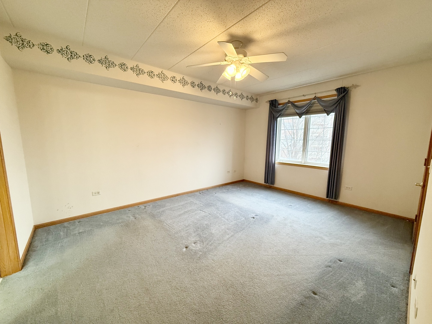 7928 Trinity Circle #2NW, Tinley Park, IL 60487