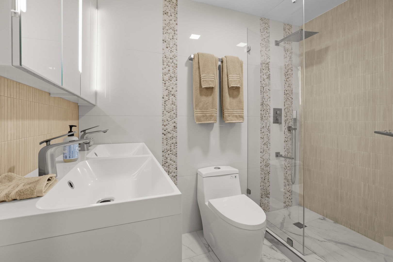 6700 S Brainard Avenue #118, Countryside, IL 60525