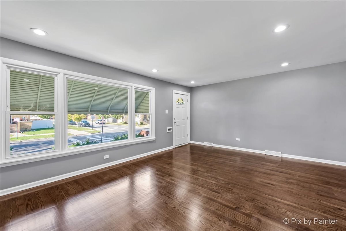 7301 S Seeley Avenue, Chicago, IL 60636