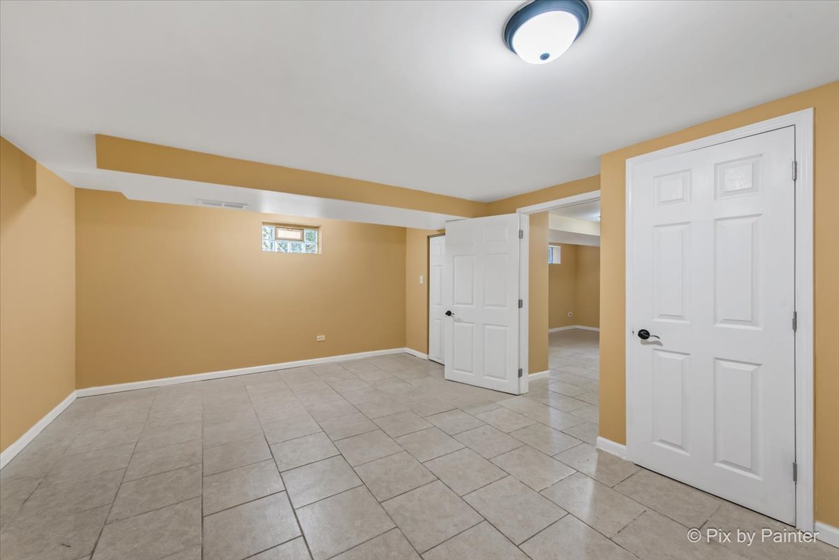 7301 S Seeley Avenue, Chicago, IL 60636