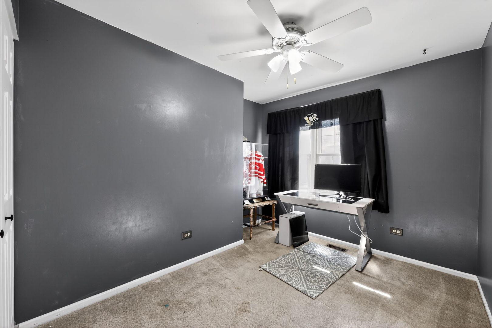 6230 Old Farm Lane, Gurnee, IL 60031