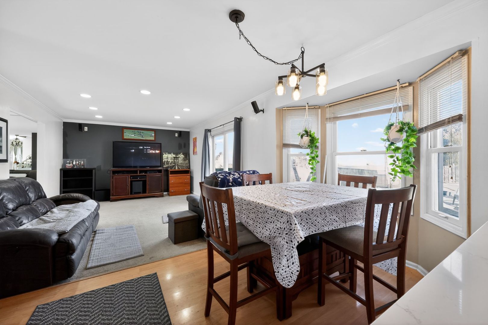 6230 Old Farm Lane, Gurnee, IL 60031