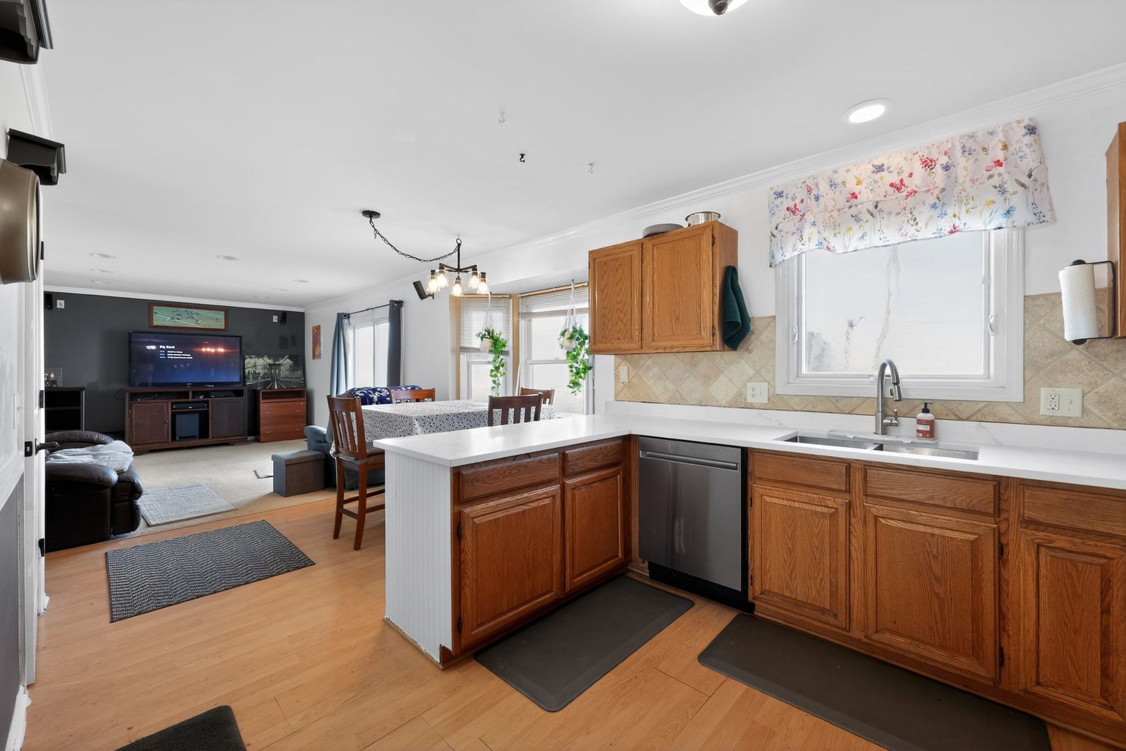 6230 Old Farm Lane, Gurnee, IL 60031