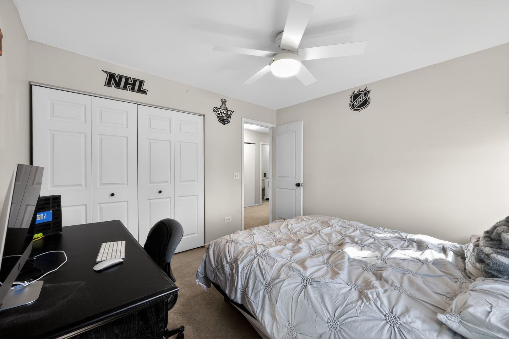 6230 Old Farm Lane, Gurnee, IL 60031