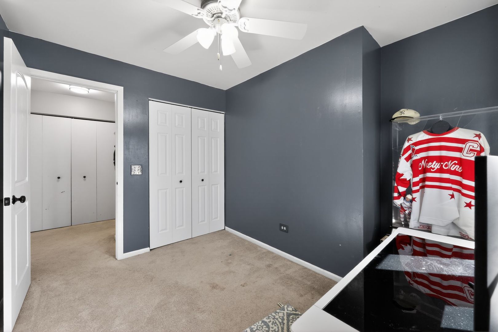 6230 Old Farm Lane, Gurnee, IL 60031