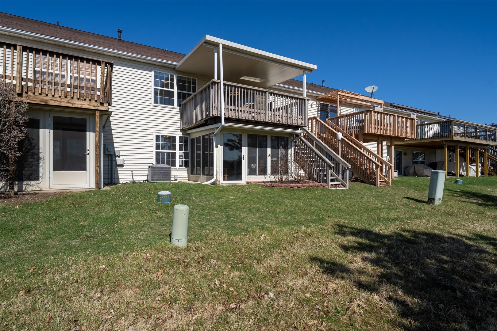 39 Oak Park Road, Bloomington, IL 61701