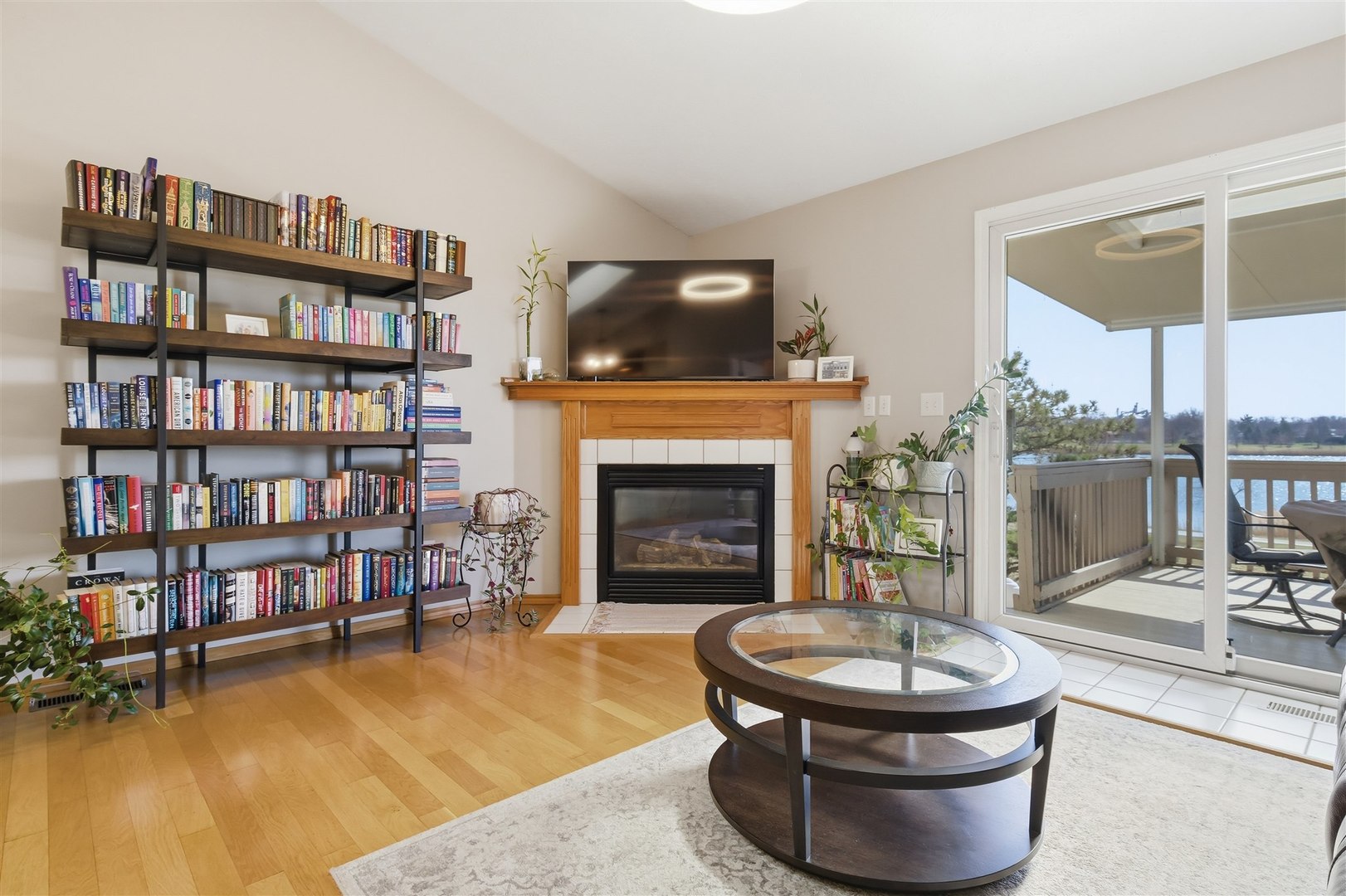 39 Oak Park Road, Bloomington, IL 61701