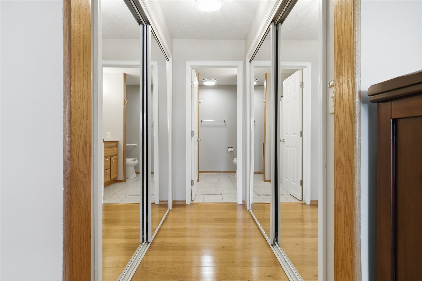 39 Oak Park Road, Bloomington, IL 61701