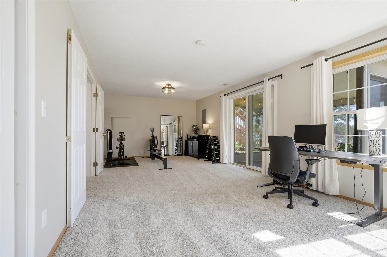 39 Oak Park Road, Bloomington, IL 61701