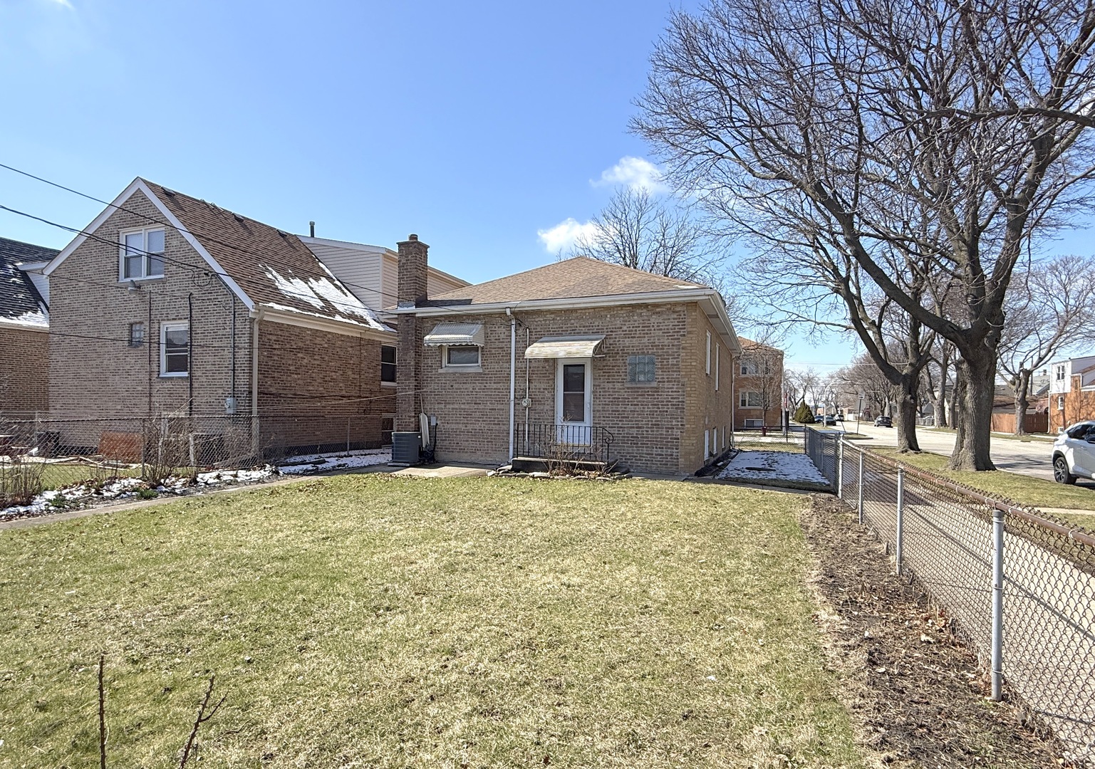 4601 S Komensky Avenue, Chicago, IL 60632