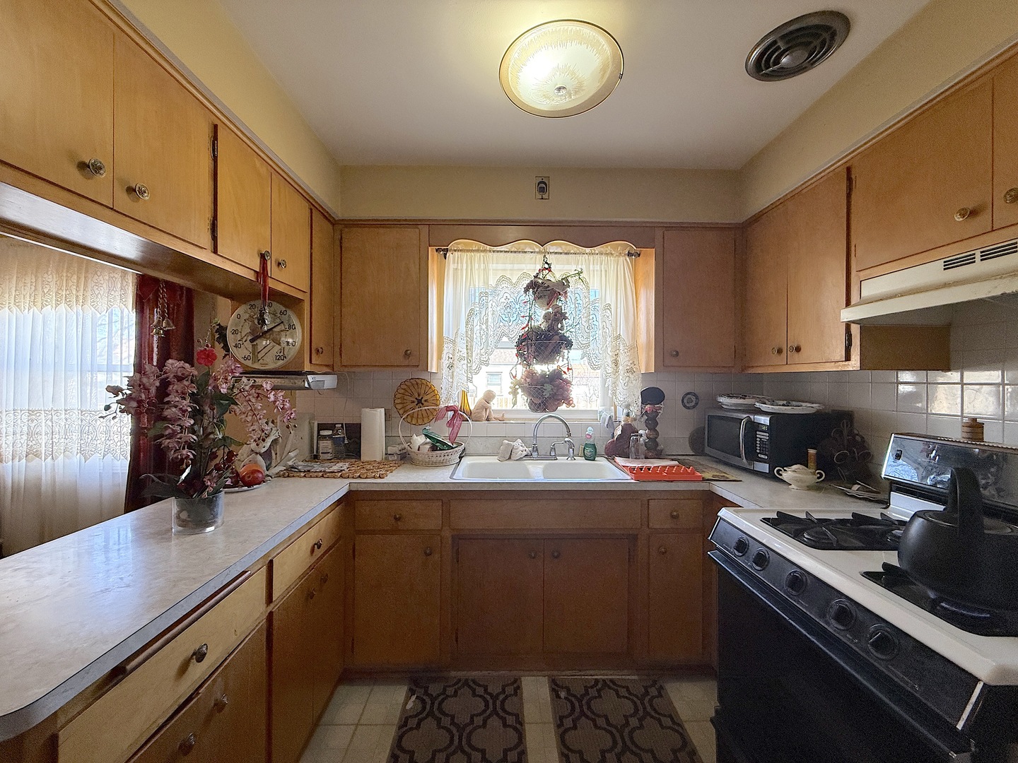 4601 S Komensky Avenue, Chicago, IL 60632