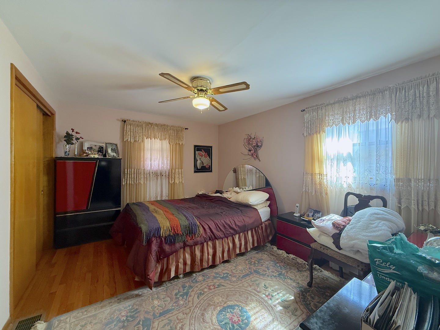 4601 S Komensky Avenue, Chicago, IL 60632