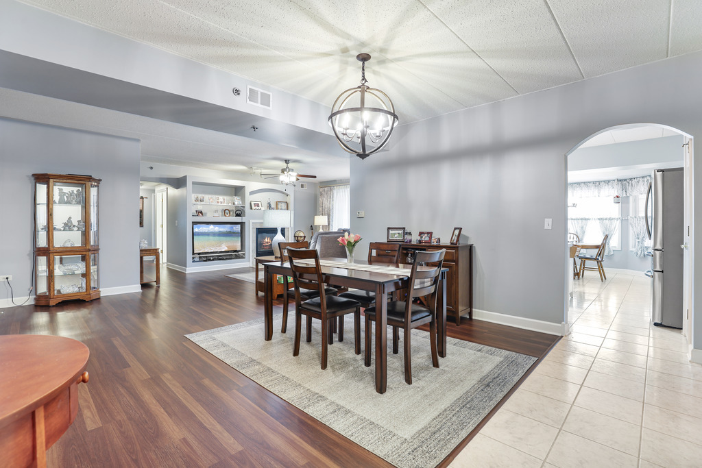 7927 Trinity Circle #3NW, Tinley Park, IL 60487