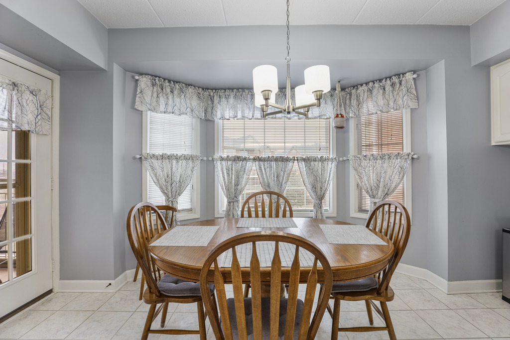 7927 Trinity Circle #3NW, Tinley Park, IL 60487