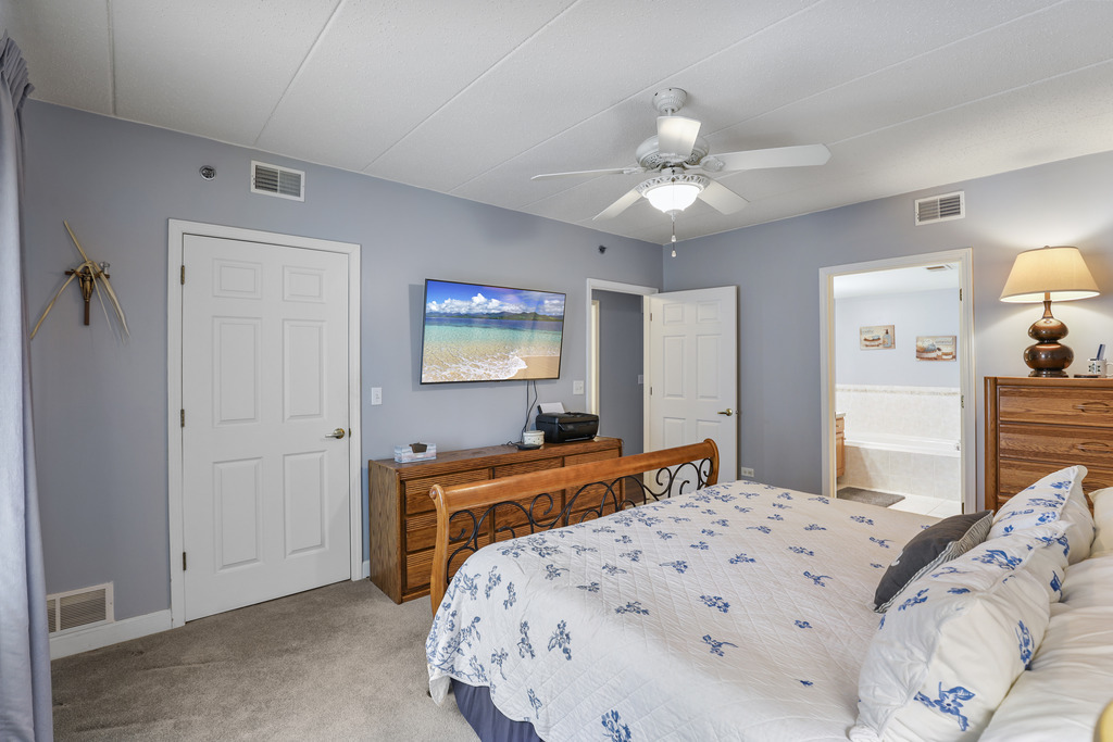 7927 Trinity Circle #3NW, Tinley Park, IL 60487