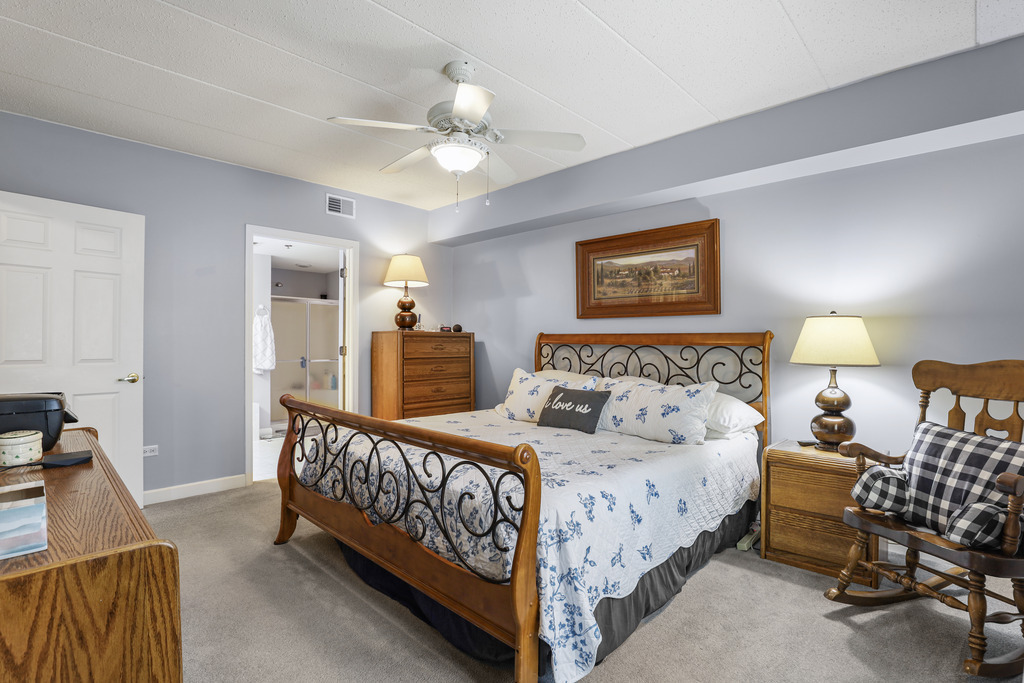 7927 Trinity Circle #3NW, Tinley Park, IL 60487