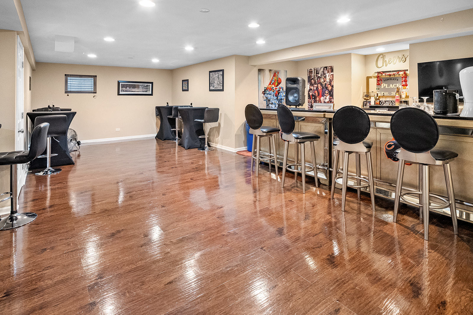 16 E Grandview Drive, South Holland, IL 60473