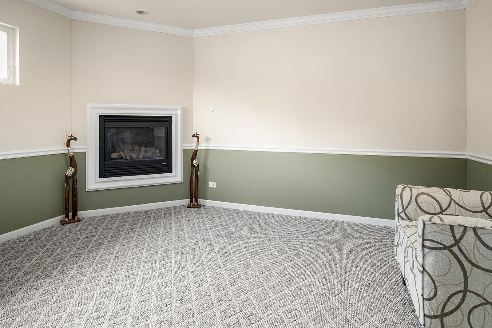 16 E Grandview Drive, South Holland, IL 60473