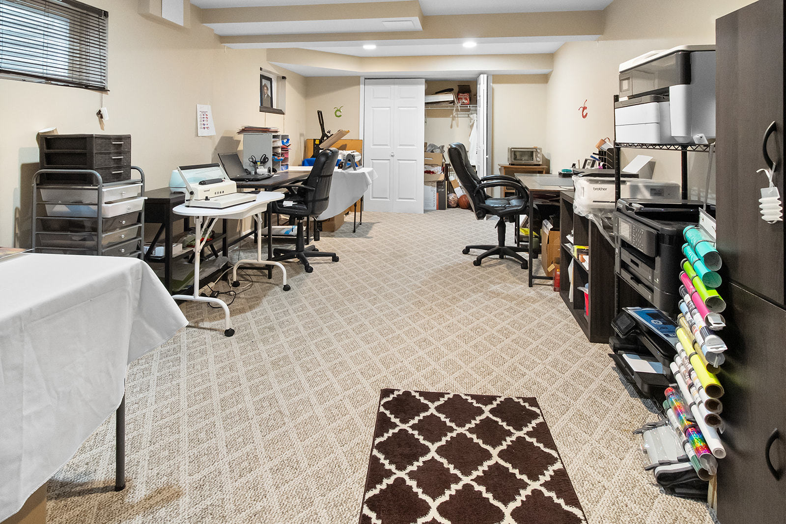 16 E Grandview Drive, South Holland, IL 60473