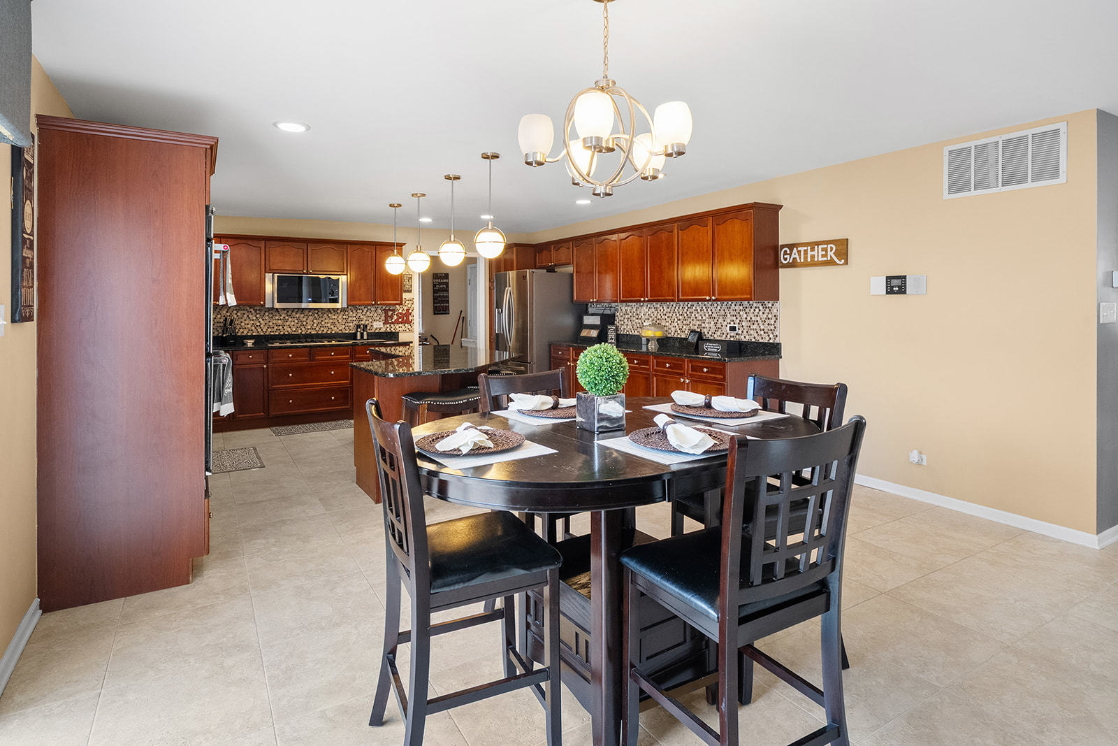 16 E Grandview Drive, South Holland, IL 60473