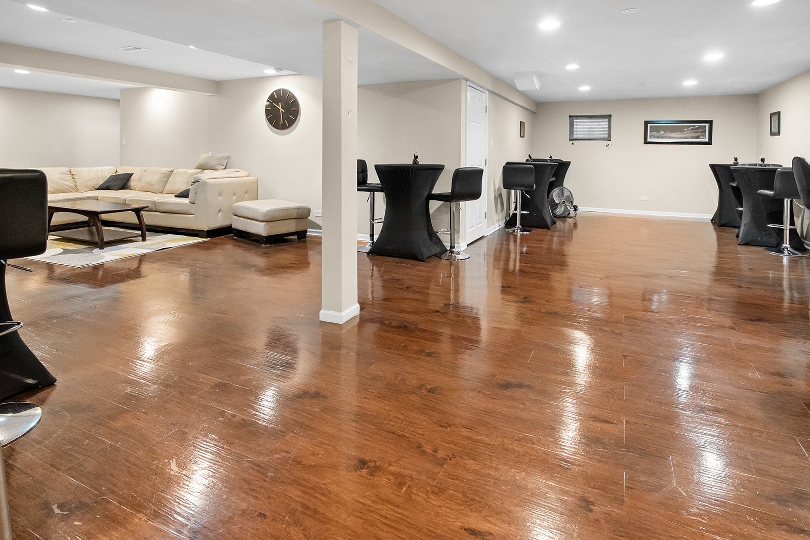 16 E Grandview Drive, South Holland, IL 60473