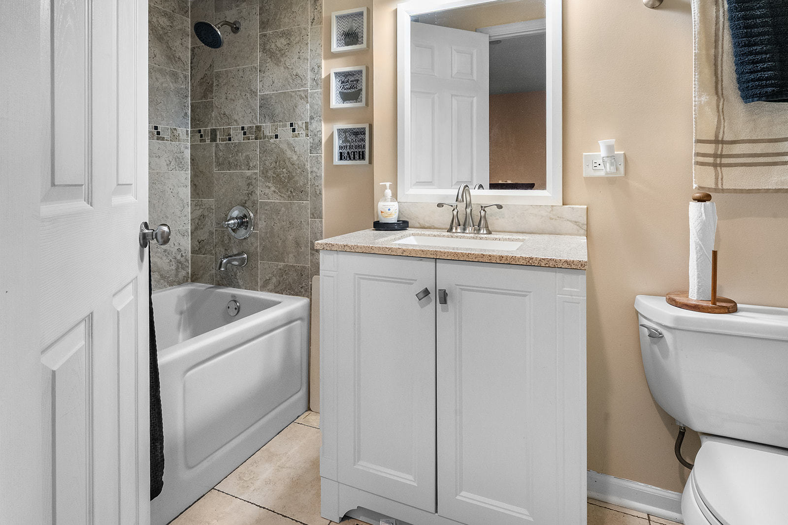 16 E Grandview Drive, South Holland, IL 60473