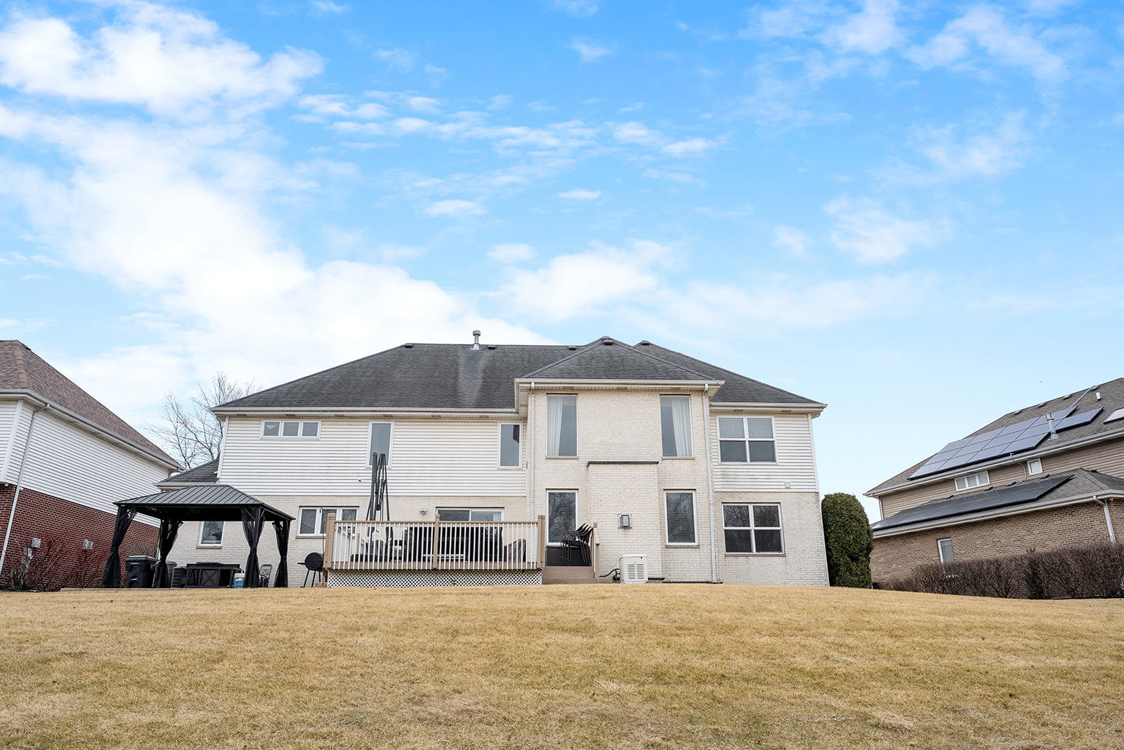 16 E Grandview Drive, South Holland, IL 60473