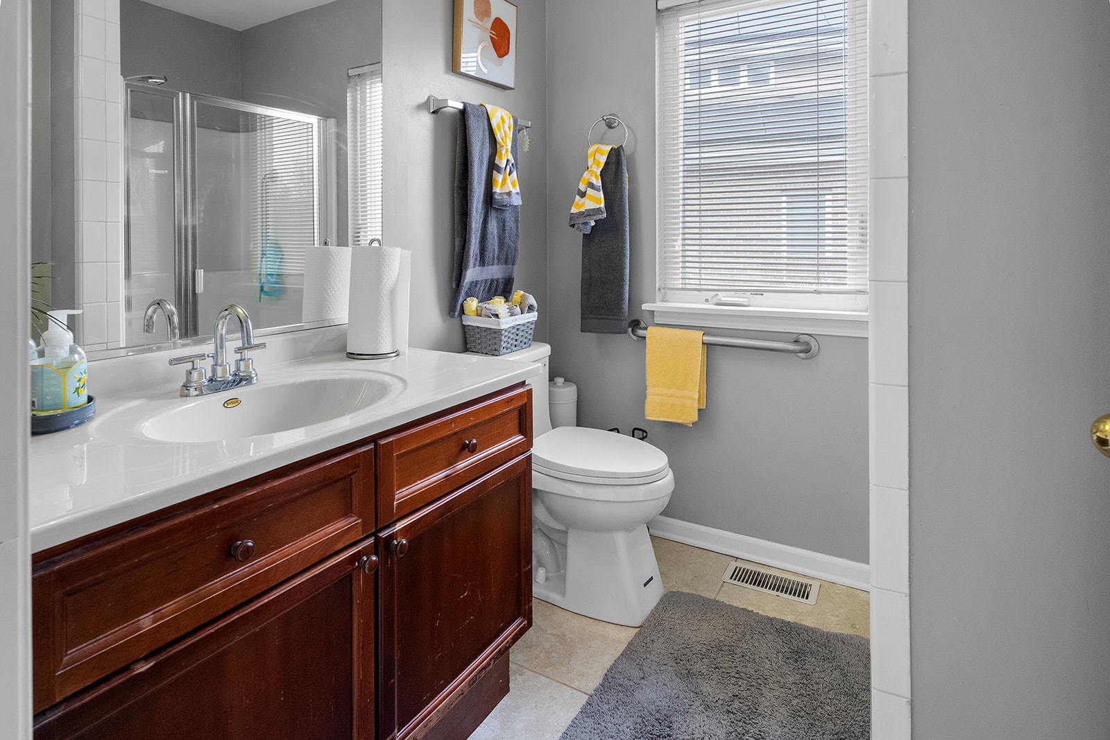 16 E Grandview Drive, South Holland, IL 60473