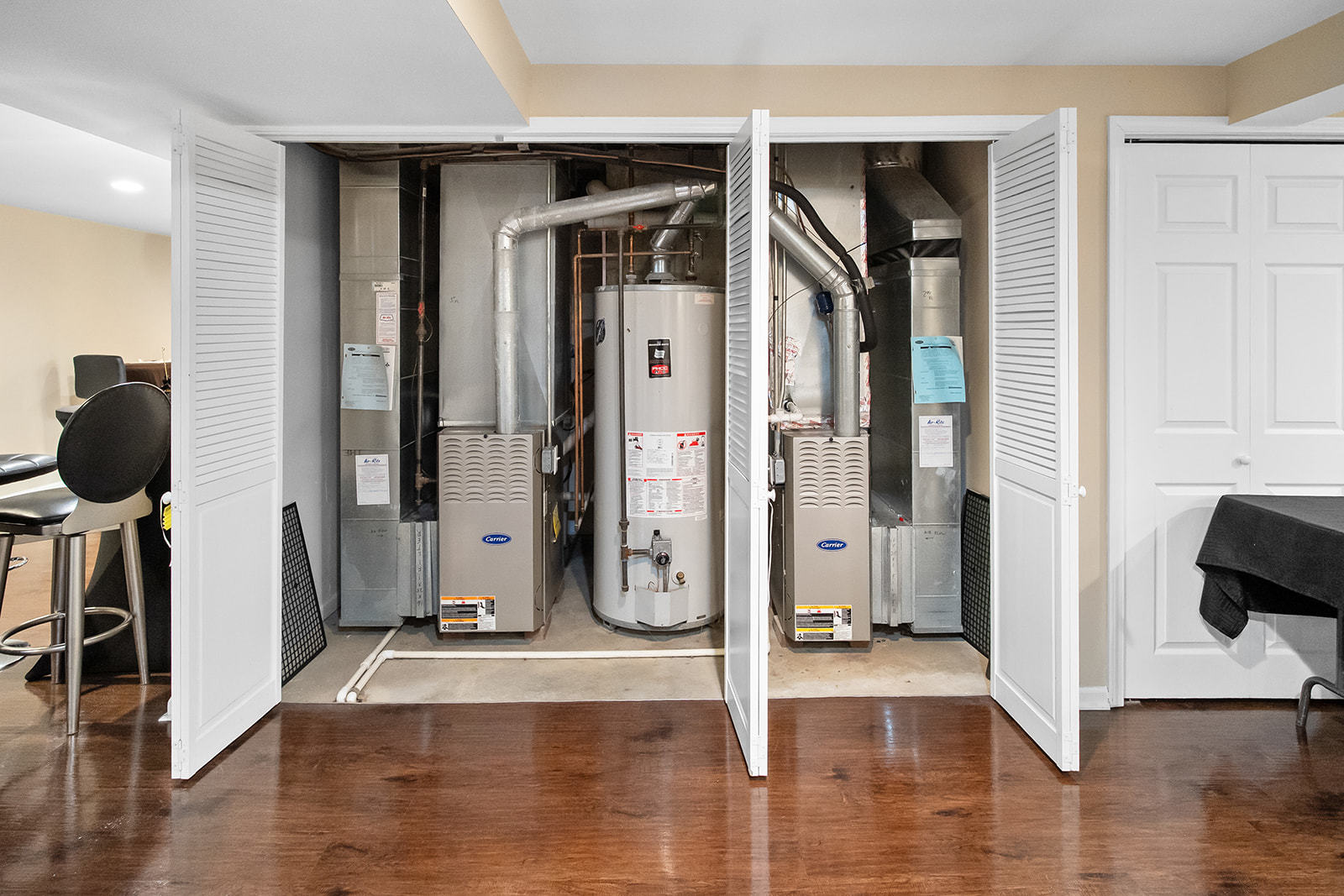 16 E Grandview Drive, South Holland, IL 60473