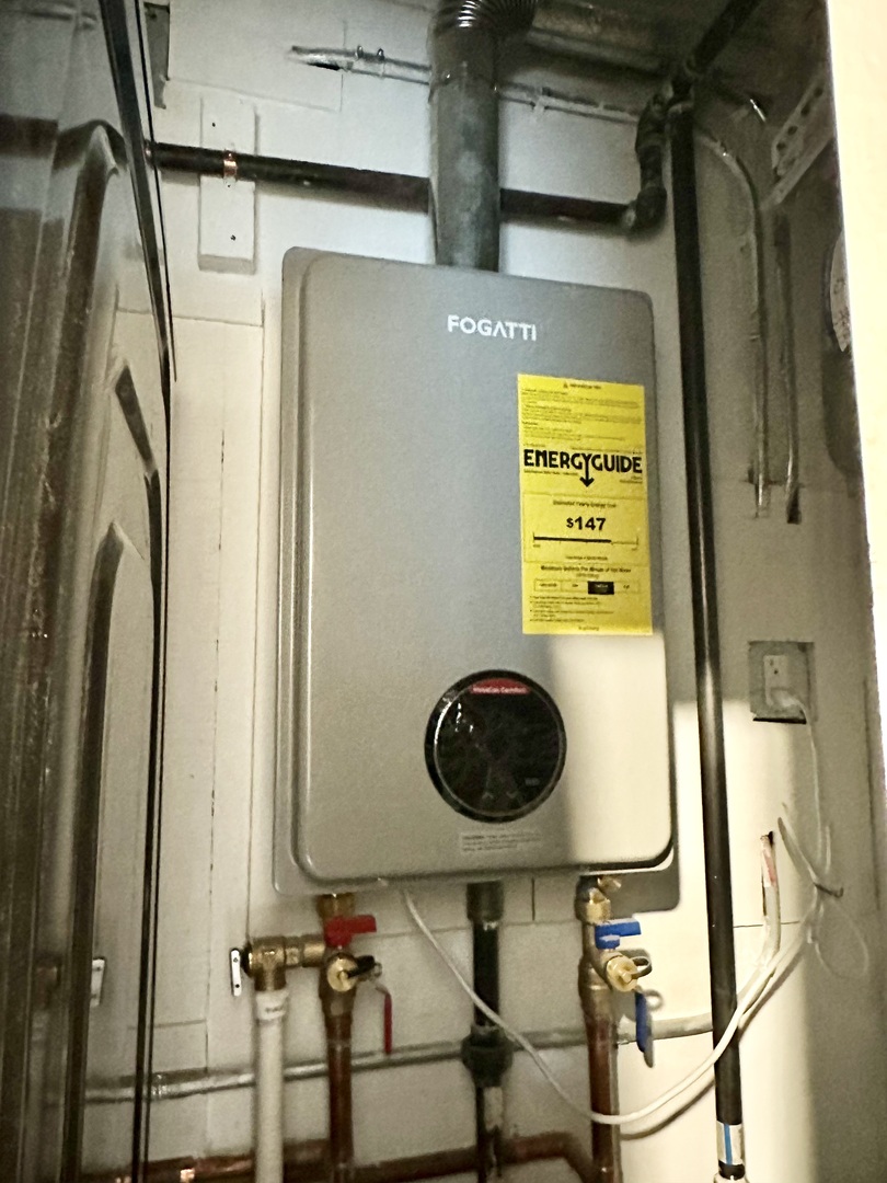 8325 W Forest Preserve Avenue, Chicago, IL 60634