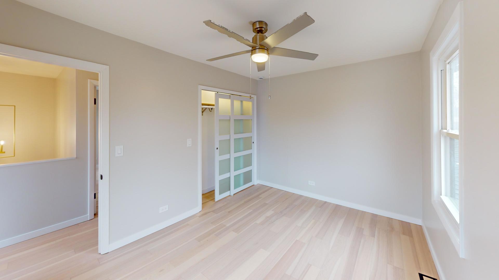 8325 W Forest Preserve Avenue, Chicago, IL 60634