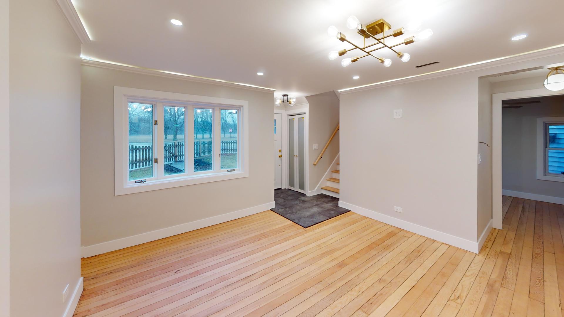 8325 W Forest Preserve Avenue, Chicago, IL 60634