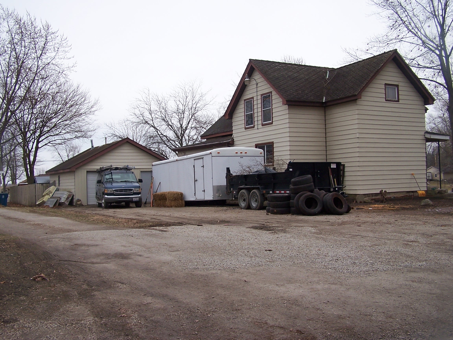 202 N 2nd Avenue, Chenoa, IL 61726