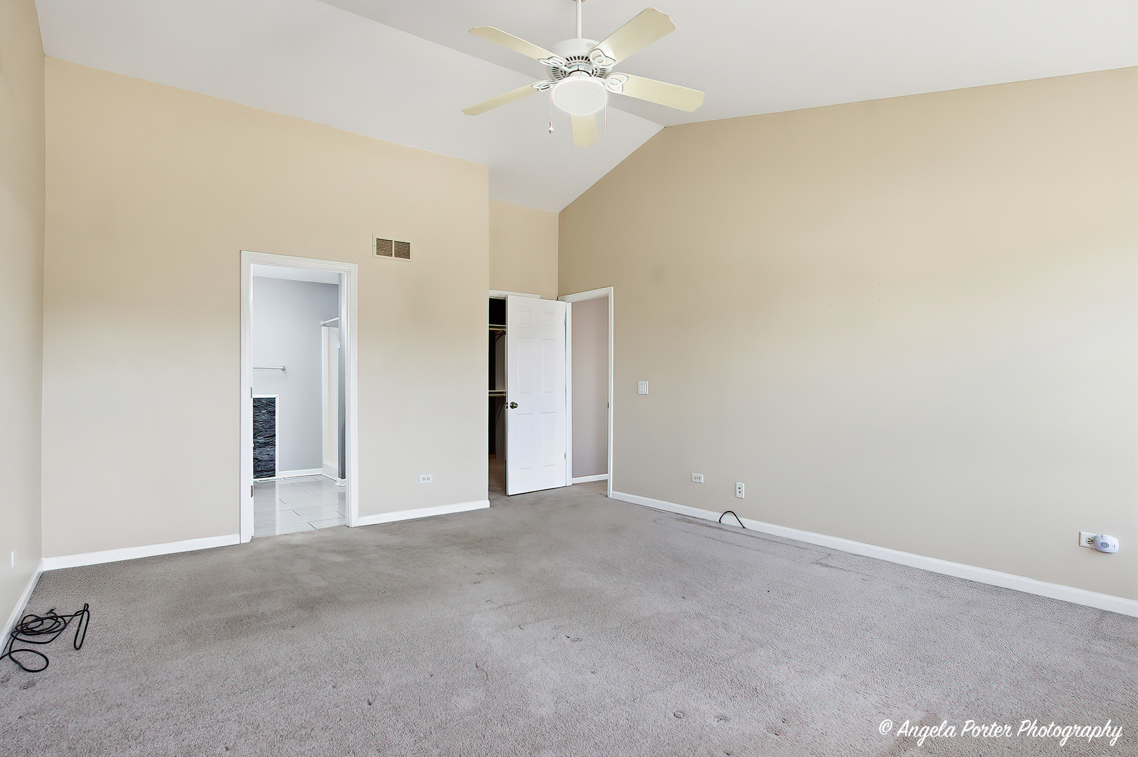 9312 Nicholas Lane, Spring Grove, IL 60081