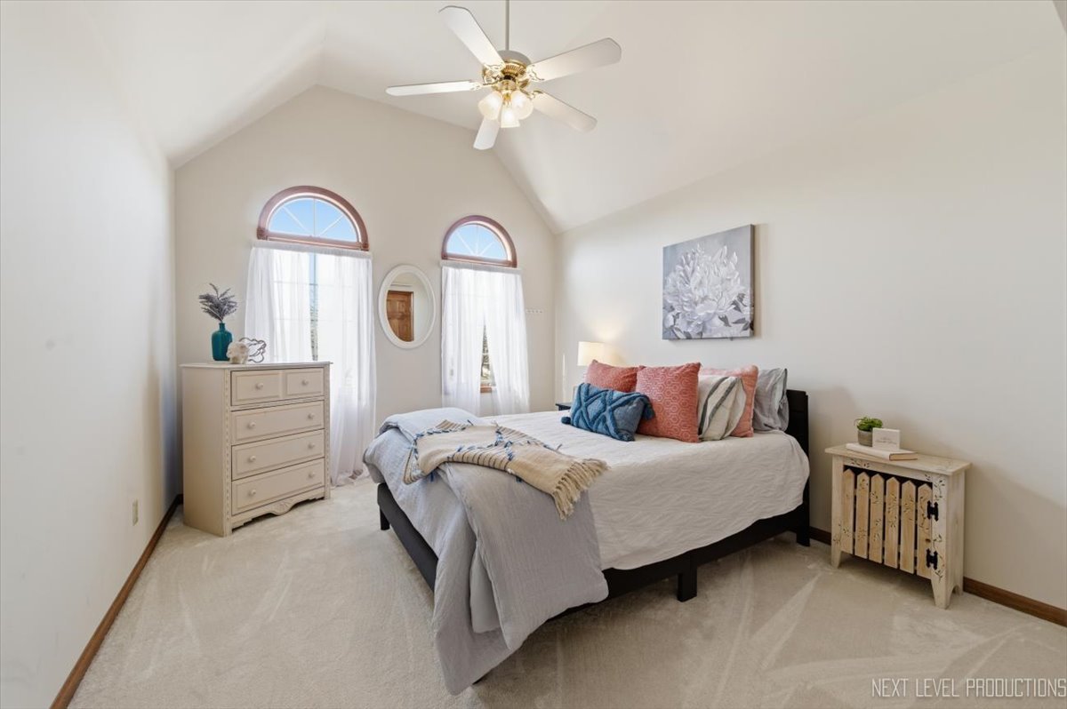 1770 Fox Mead Court, Montgomery, IL 60538