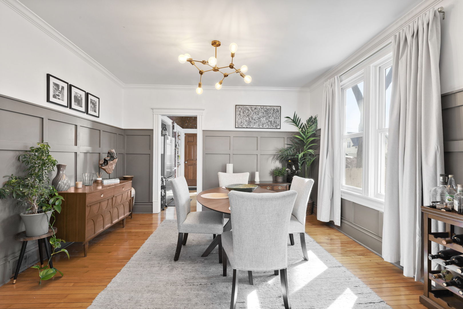 1127 Morton Avenue, Elgin, IL 60120