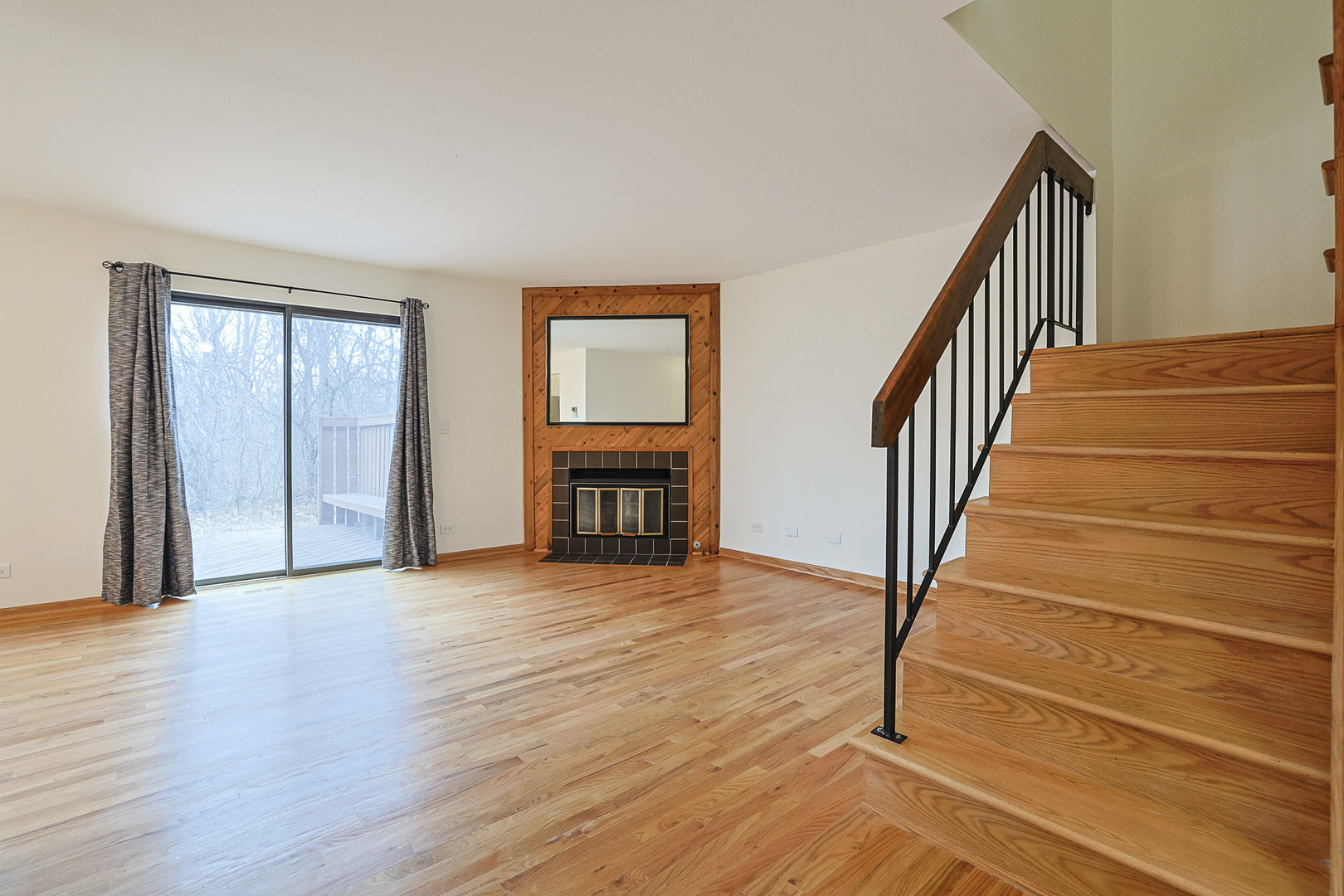 205 E Forest Knoll Drive, Palatine, IL 60074