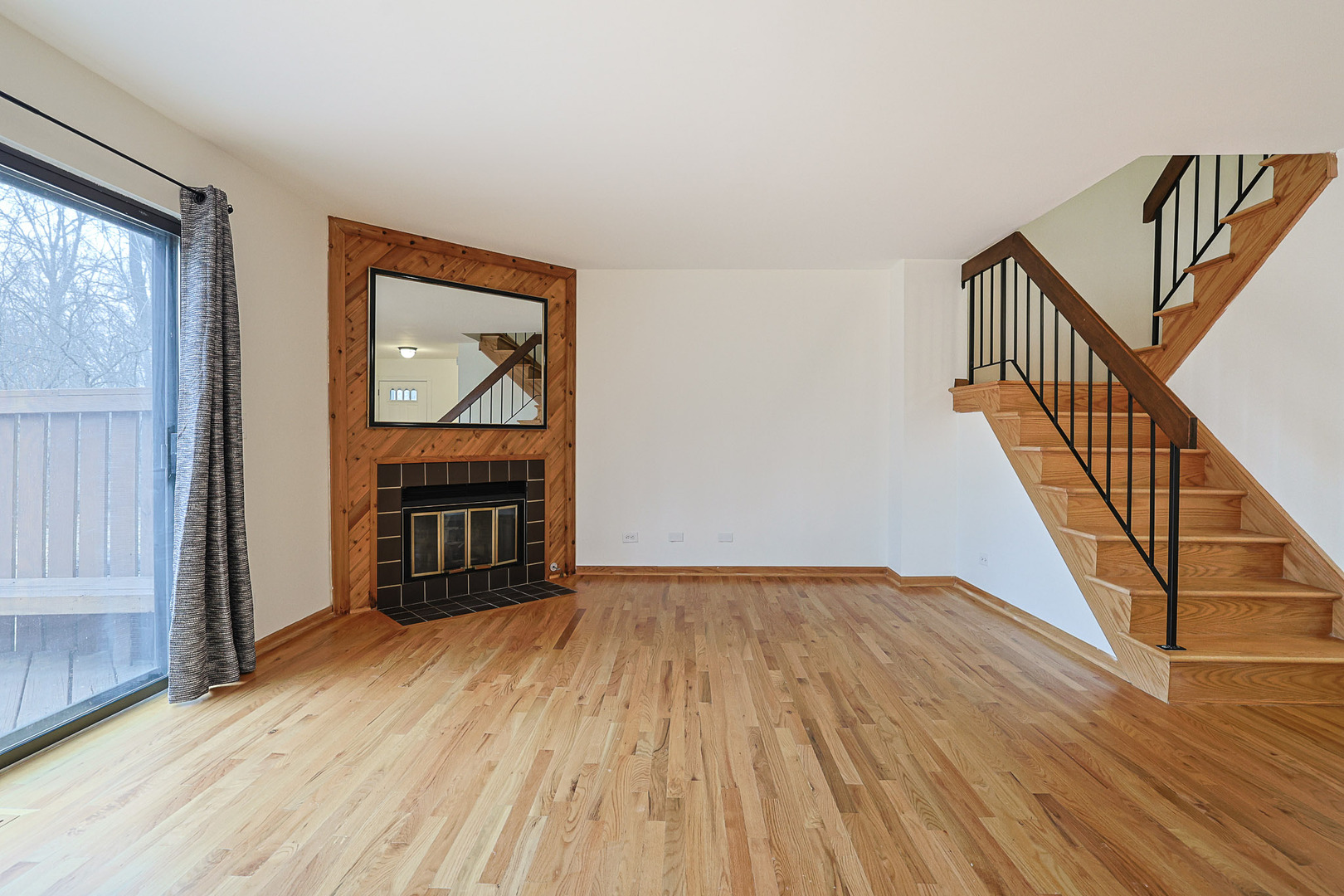 205 E Forest Knoll Drive, Palatine, IL 60074