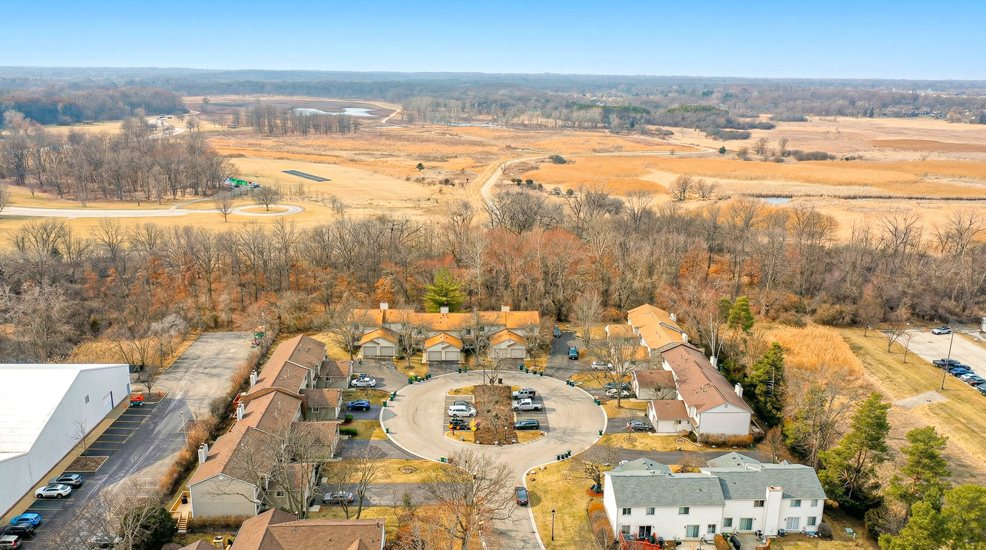 205 E Forest Knoll Drive, Palatine, IL 60074