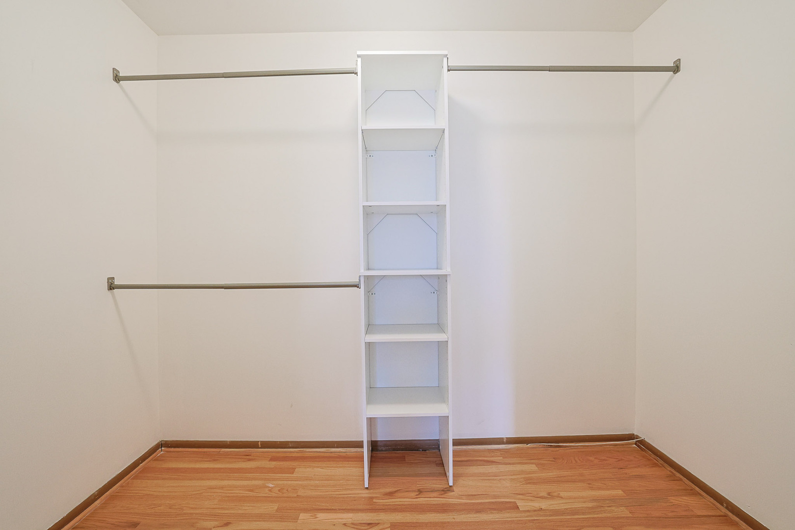 205 E Forest Knoll Drive, Palatine, IL 60074