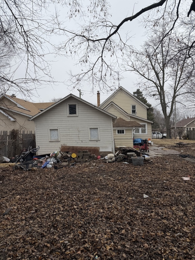 743 Bangs Street, Aurora, IL 60505